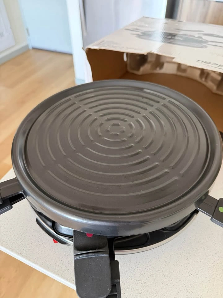 Trudeau Party Grill Set - photo 3