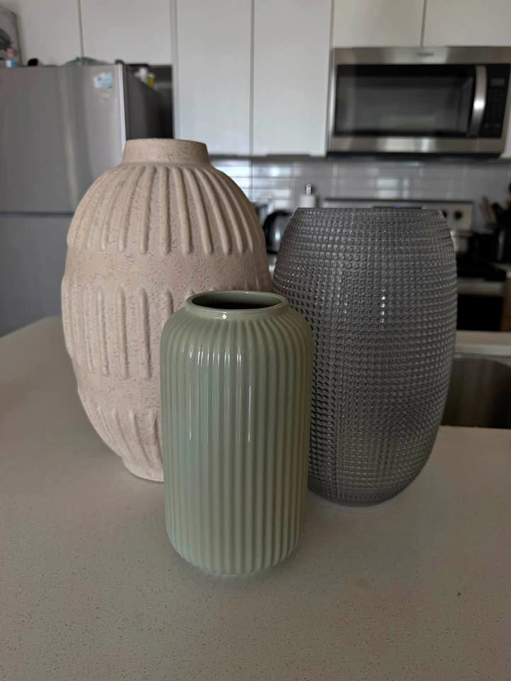 Set of 3 Decorative Vases