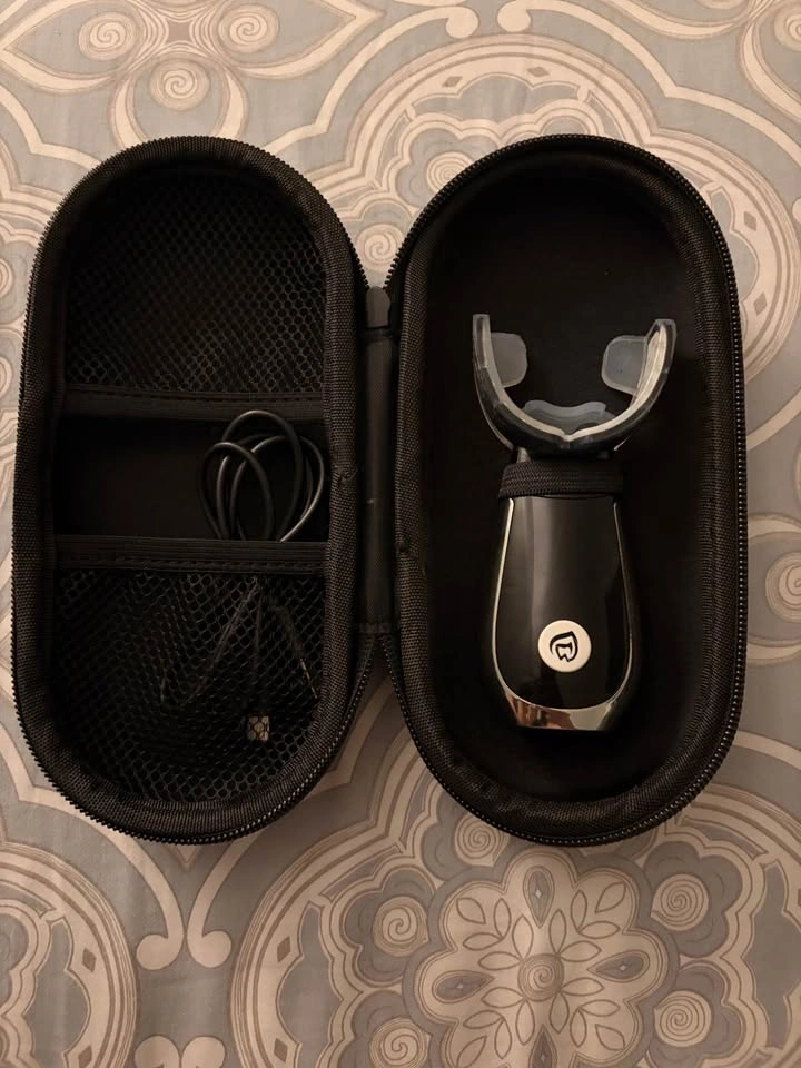 Ember Oral Care Light Therapy NEW And Unused - photo 2