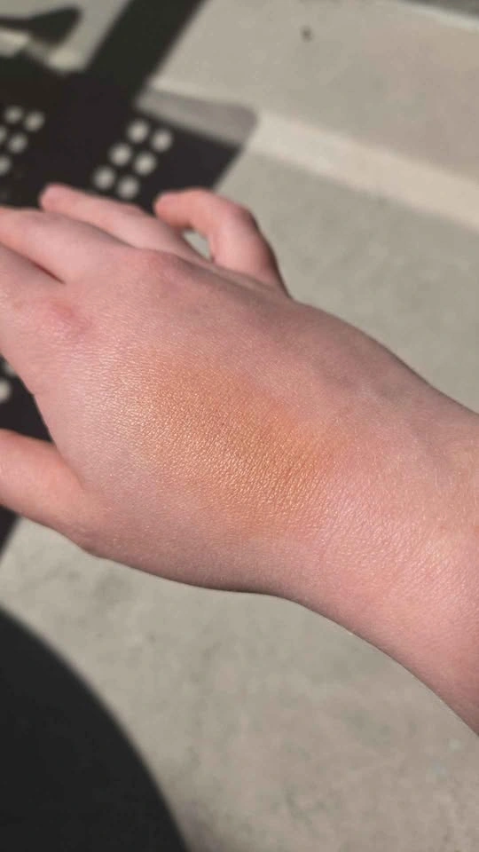 HUDA BEAUTY Tantour Contour & Bronzer Cream – Fair Shade (11g) - photo 5
