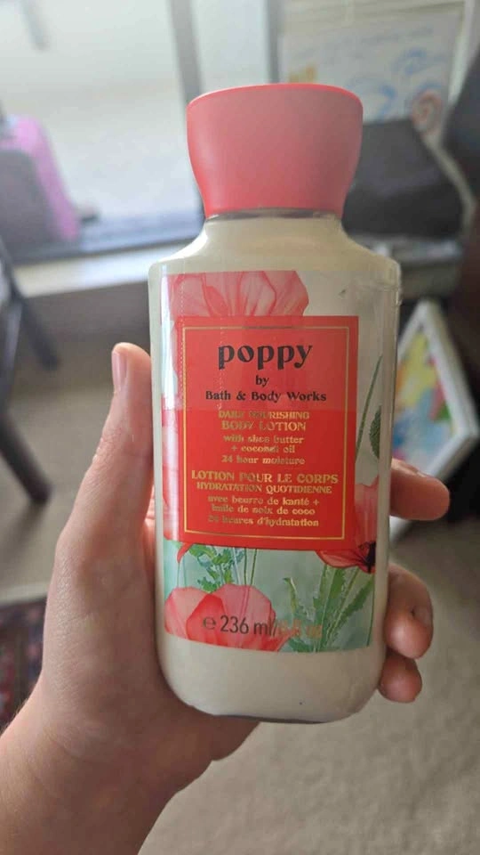 Bath & Body Works “Poppy” Body Lotion – 236 mL / 8 fl oz