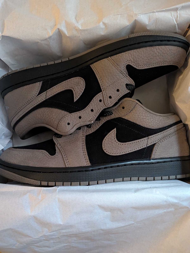 Air Jordan 1 low se black/olive grey - photo 2