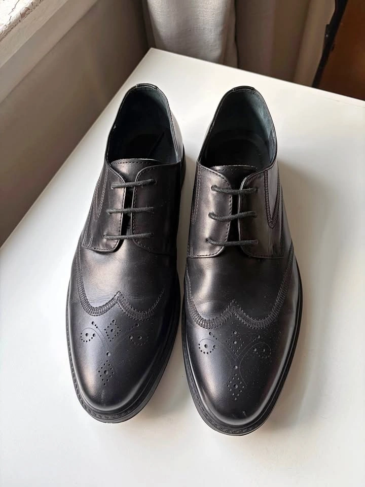 Men's Bata Black Leather Brogue Derby Dress Shoes [10.5-11]