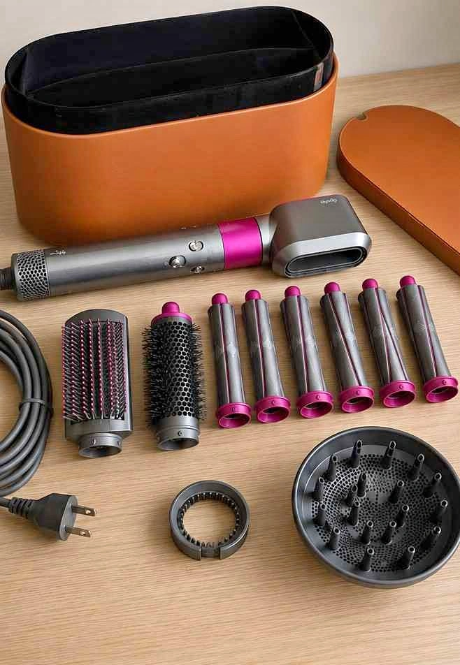 Dyson Airwrap Complete – Excellent Condition – Includes Case & A