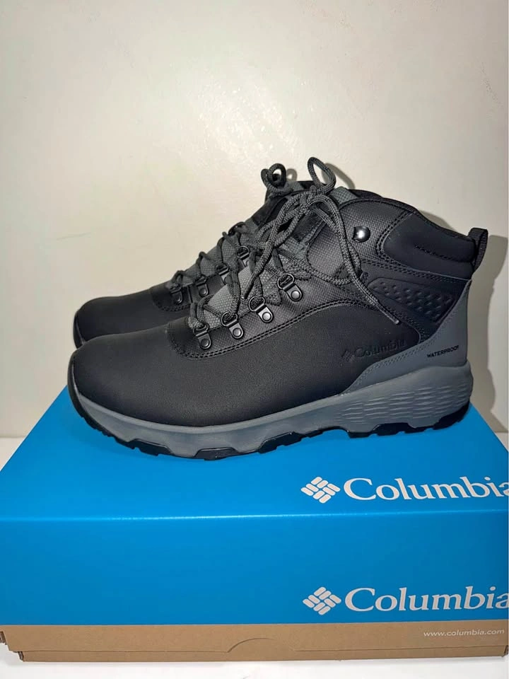 New Columbia Men Waterproof Hiking Boots. Size 10.5 & 12 US