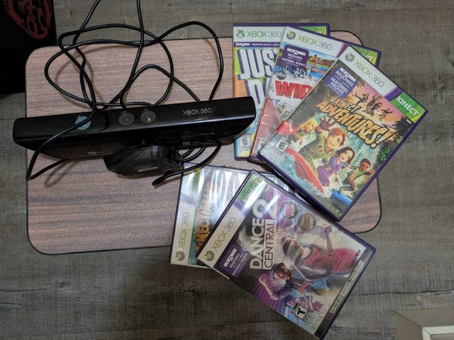 Microsoft Xbox 360 Kinect Bundle