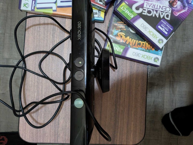 Microsoft Xbox 360 Kinect Bundle - photo 3