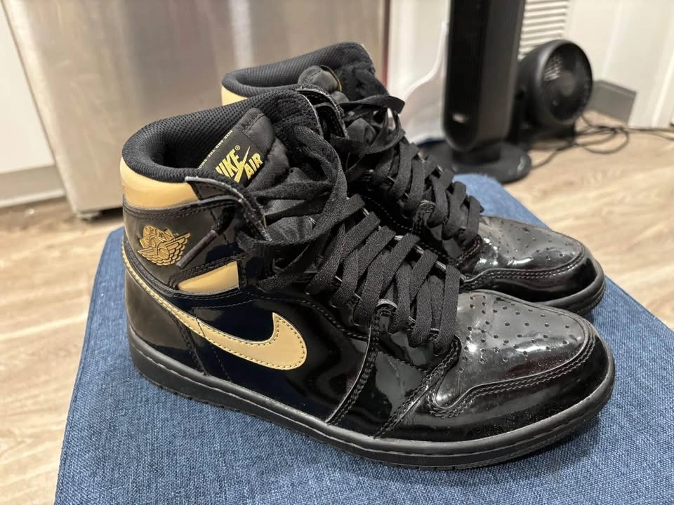 Nike Air Jordan 1 Mid SE Black Metallic Gold - Men’s 8.5 - photo 2