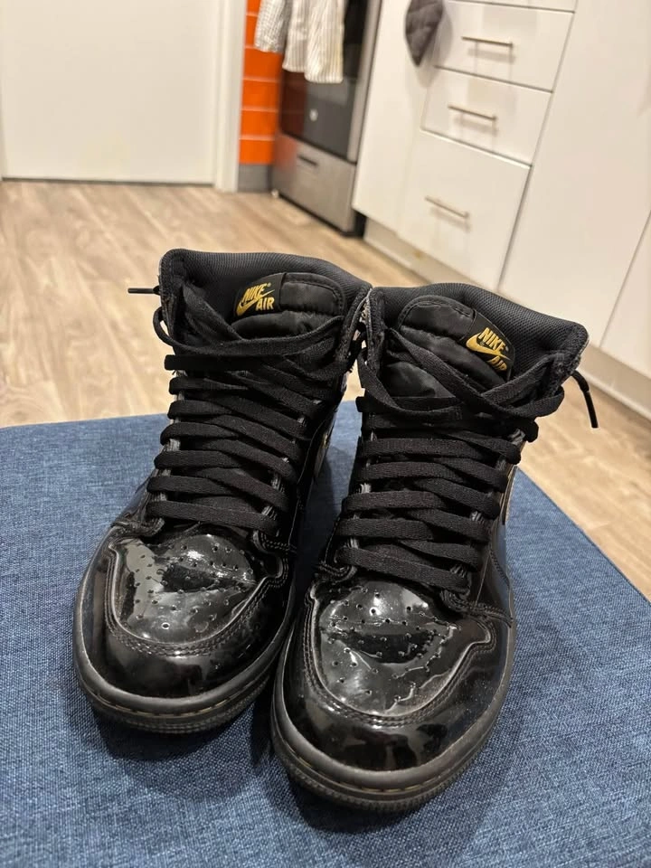 Nike Air Jordan 1 Mid SE Black Metallic Gold - Men’s 8.5 - photo 3