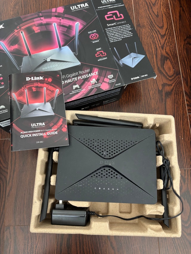D-Link AC2600 High Power Wi-Fi Gigabit Router (DIR-882)