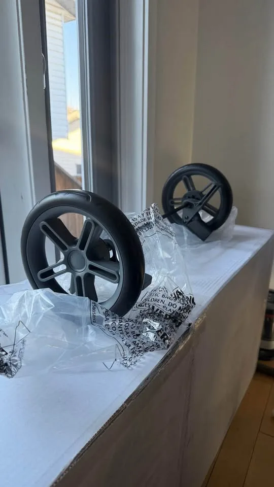 🔧 Brand New Evenflo Omni Next Gen Rear Wheel Sets image indicator(2)