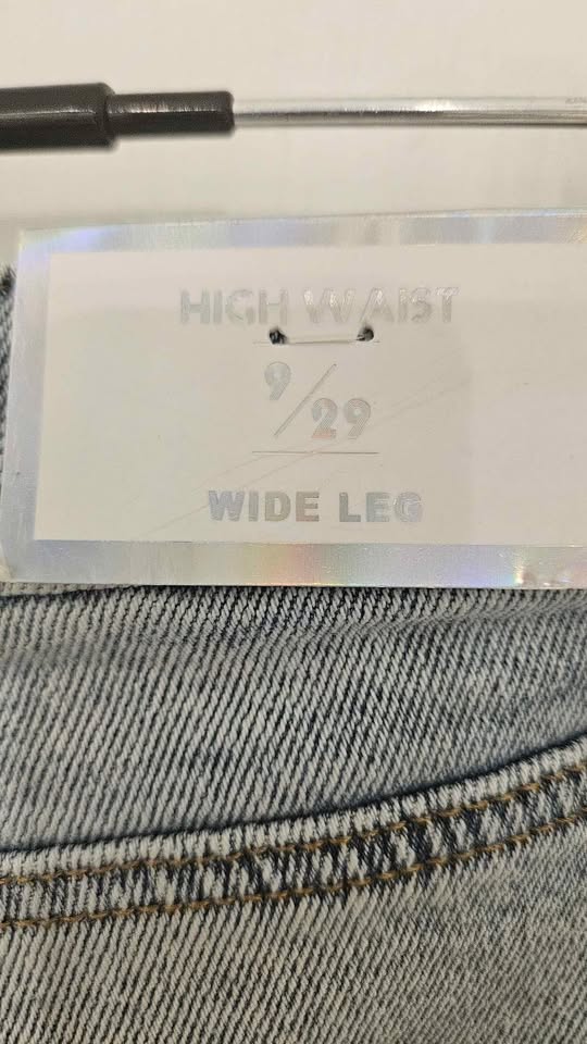 BNWT Wide Leg Jeans w/ Butterfly Design - photo 2