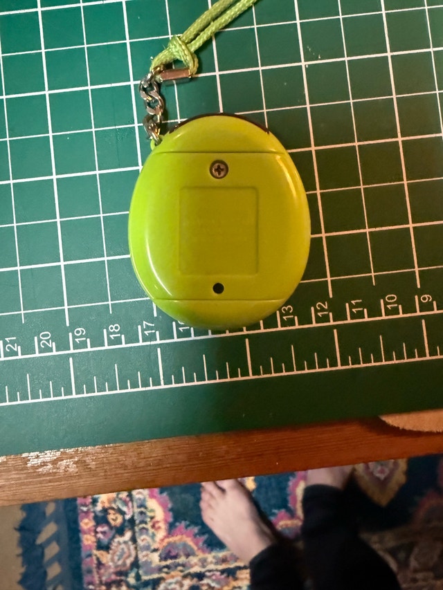 2004 Tamogochi Connection V1 rare green matrix shell - tested - photo 2
