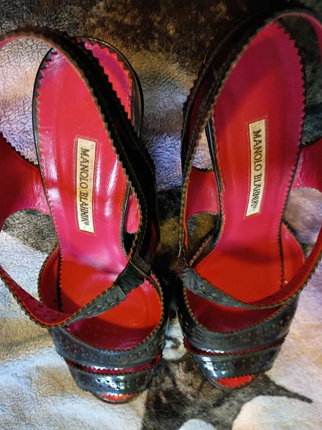 Manolo Blahnik heels size 9.5 - photo 3