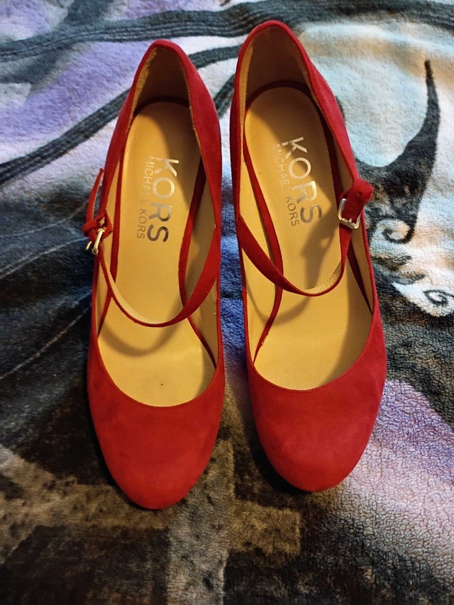 Michael Kors red suede mary jane heels Size 9 - photo 2