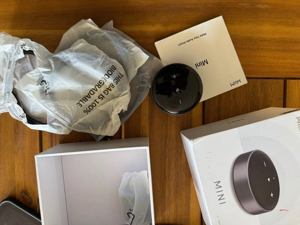 Wiim Mini Airplay 2 Wireless Music Streamer - photo 2