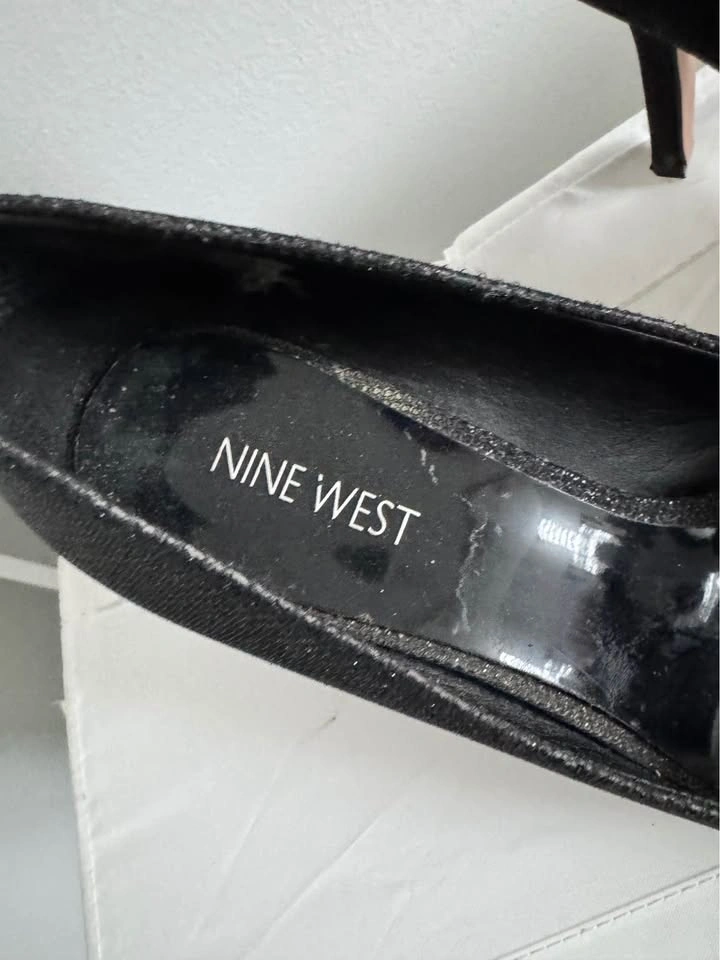 Nine West Black Peep-Toe Pumps size 8 - photo 3