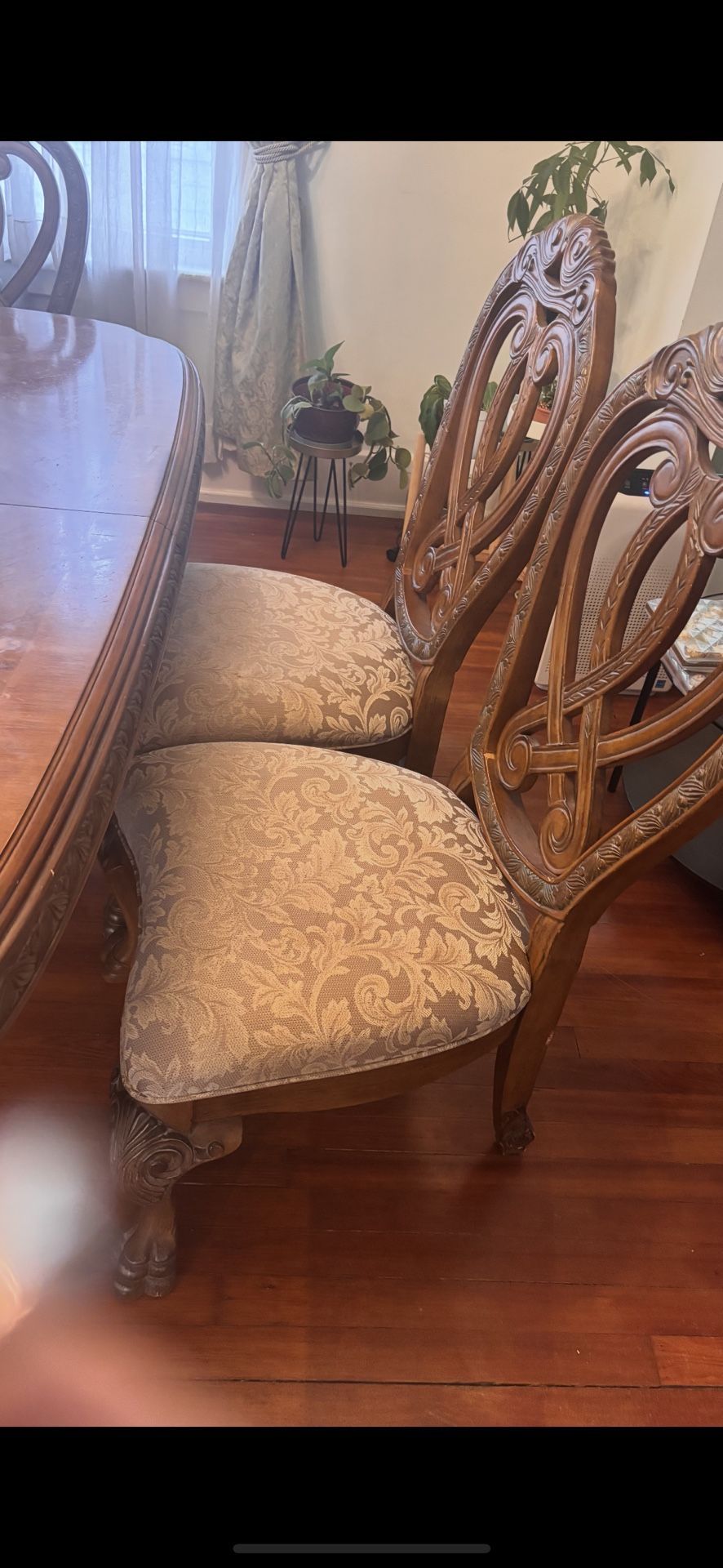 Dining Table And seats - photo 2