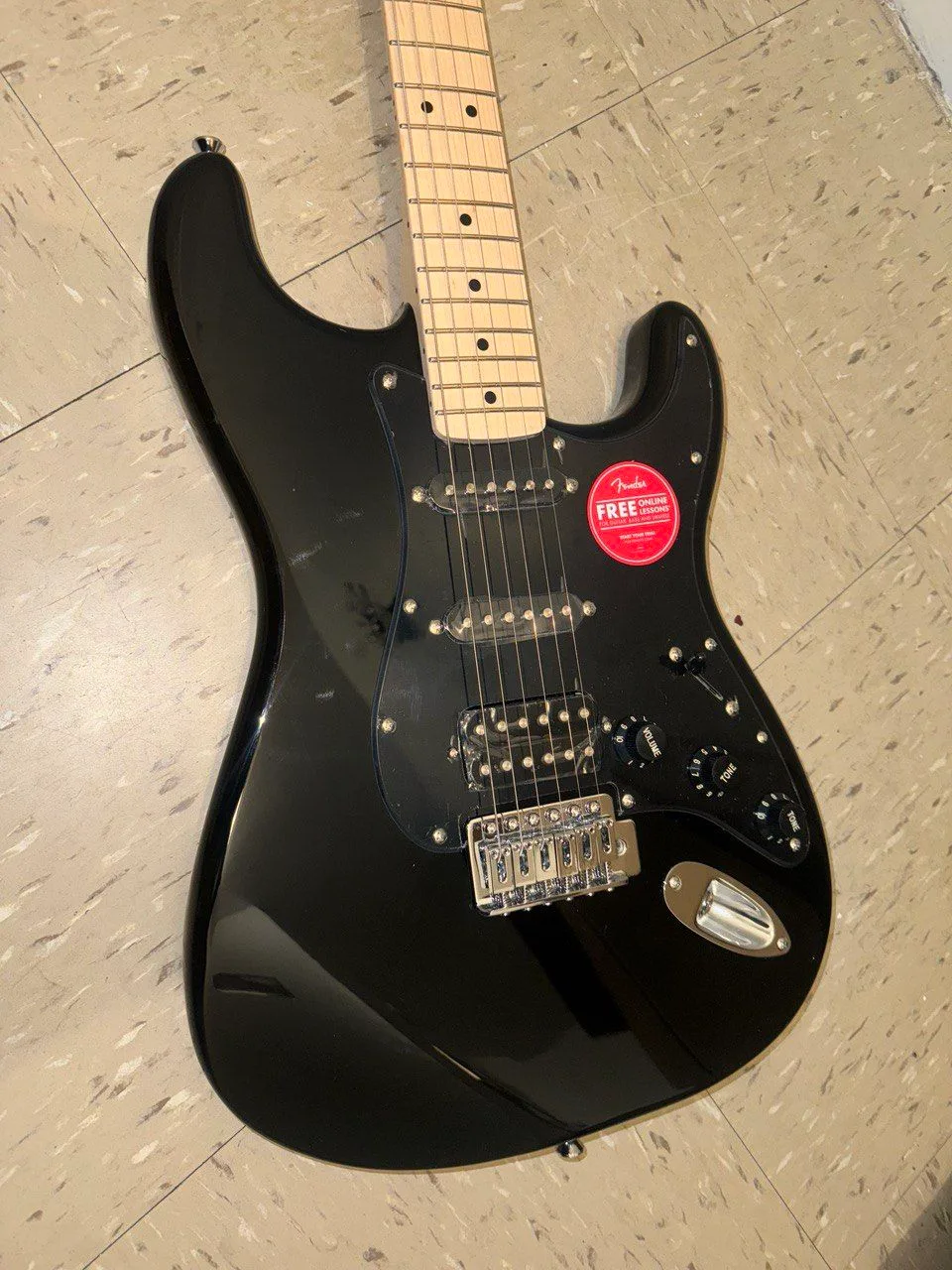 Brand New Squier Sonic Strat HSS - Black (Unopened) image indicator(4)