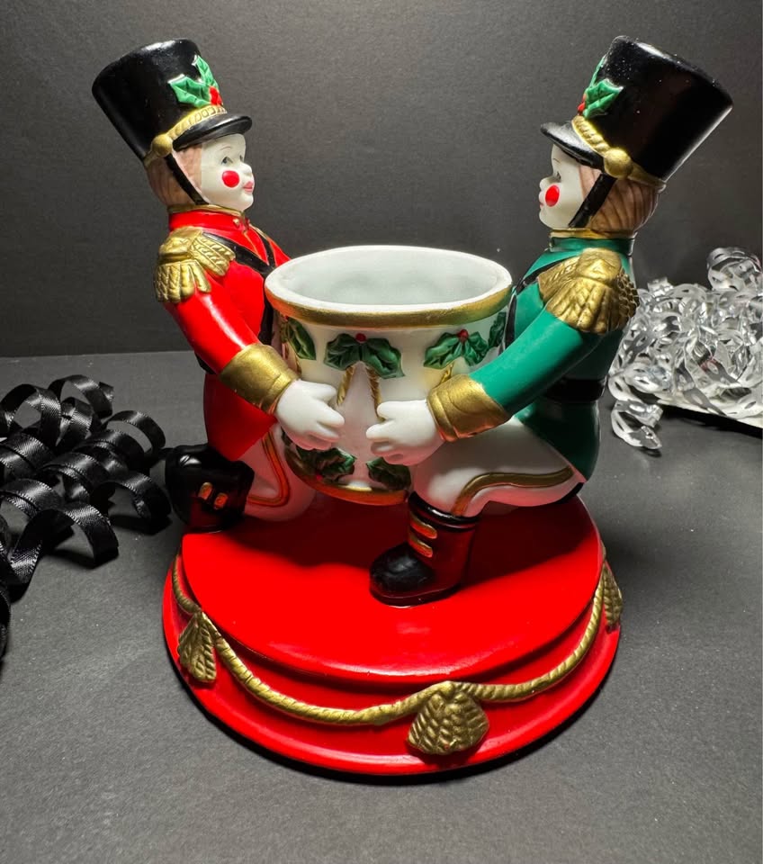 Partylite Toy Soldier Nutcracker Tealight Holder - photo 3