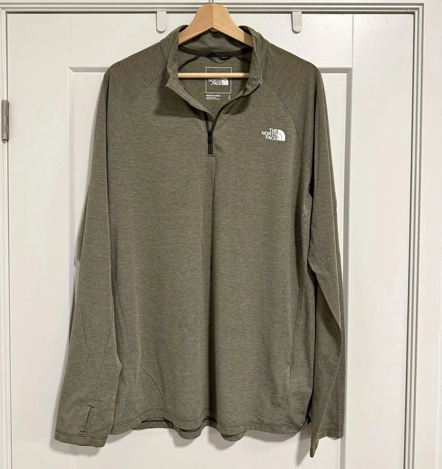 The North Face 1/4 zip base layer/performance shirt - men’s L