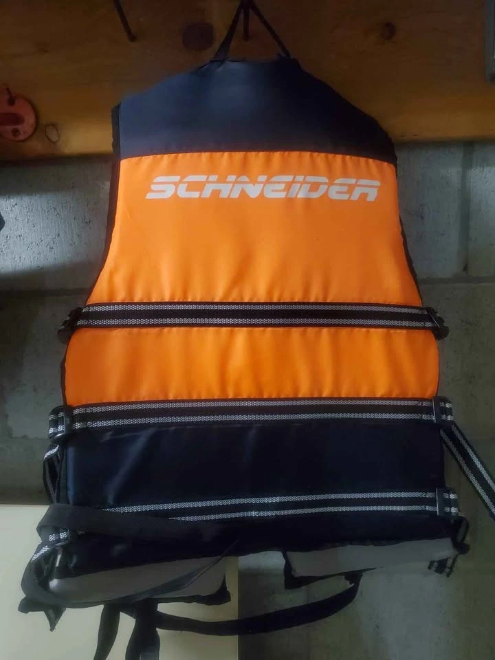 Schneider Life Jacket - photo 2
