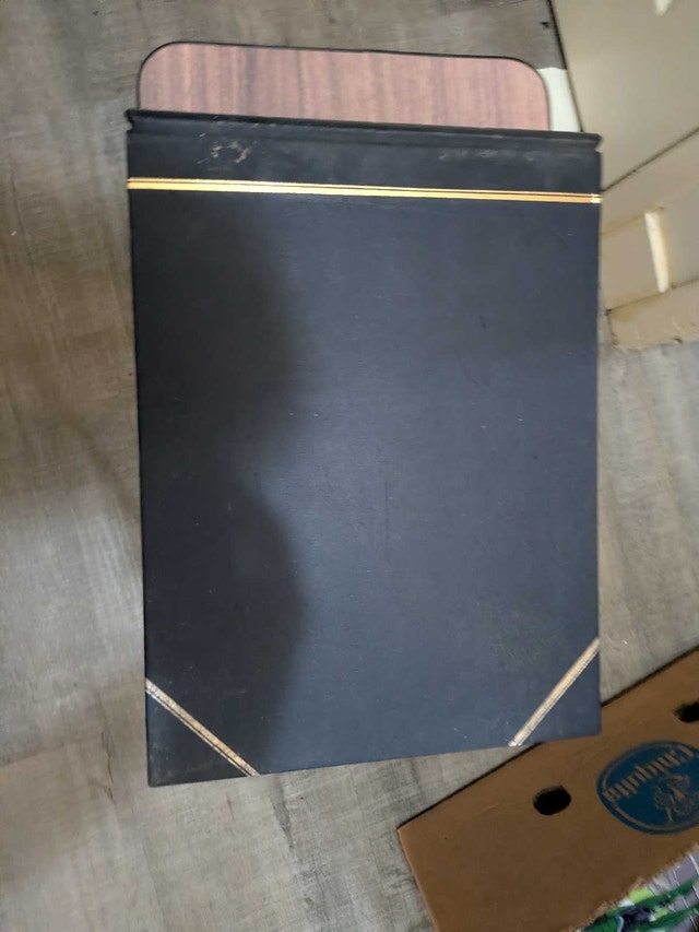 Large Black Scrapbook - photo 2