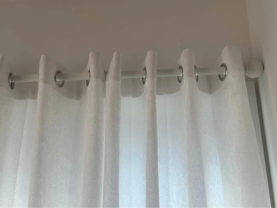Mainstays 1” white ball adjustable curtain rod, 30” - 84” - photo 3