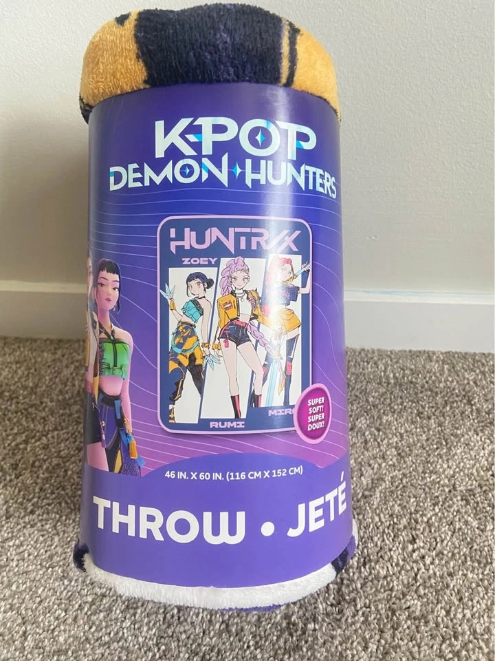 K-Pop Demon Hunters Throw Blanket - photo 3