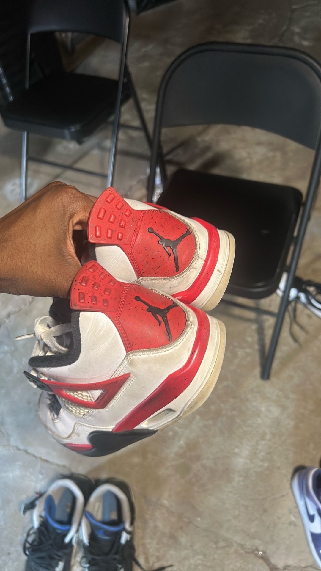 Jordan’s (taking offers and can be cleaned) - photo 5