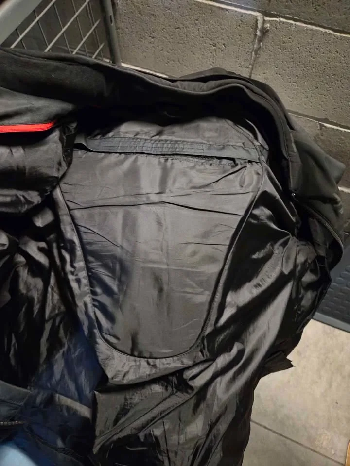 Water-resistant TNAC jacket with protection image indicator(2)