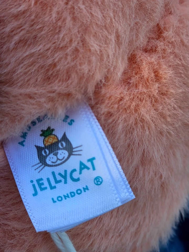 Brand new with tags (BNWT) Jellycat Amuseables Peach - photo 3