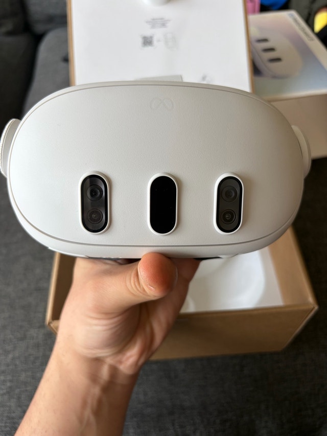 Meta Quest 3 512GB VR Headset - photo 4