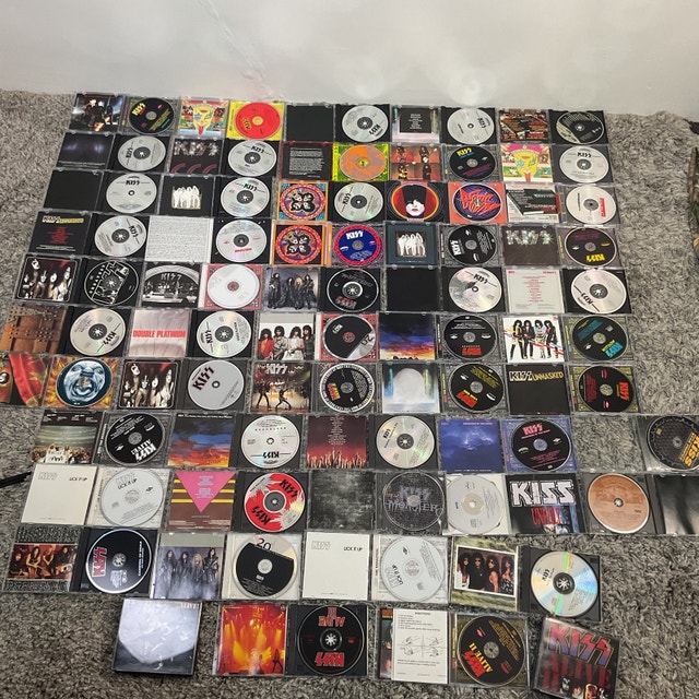KISS Massive CD Collection 50+ - photo 3