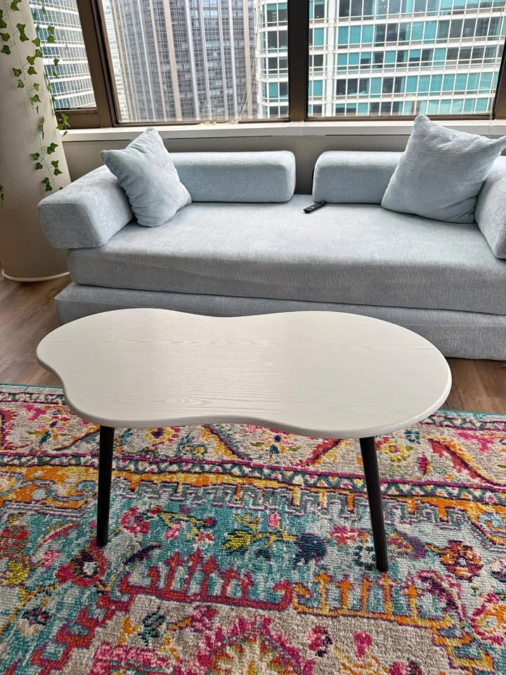 Cloud coffee table - excellent condition