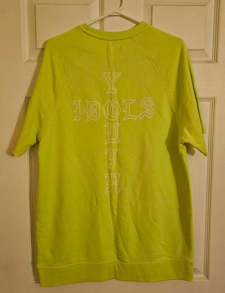 Forever 21 Men's Short Sleeve Sweatshirt "Youth Idols" - (Size M - photo 2