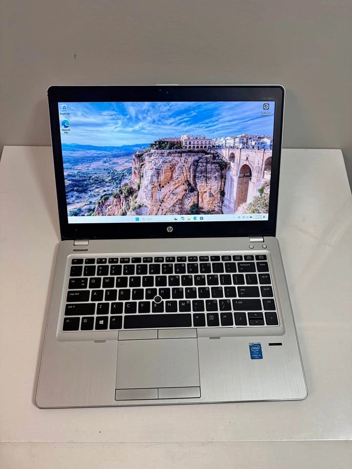 HP Elitebook 9480M - i5 4th Gen, 4GB RAM, 180GB SSD
