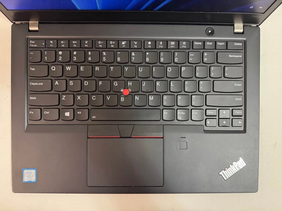Thinkpad T480s | i7 8650U | 8GB RAM | 256GB SSD | FHD 14” - photo 2
