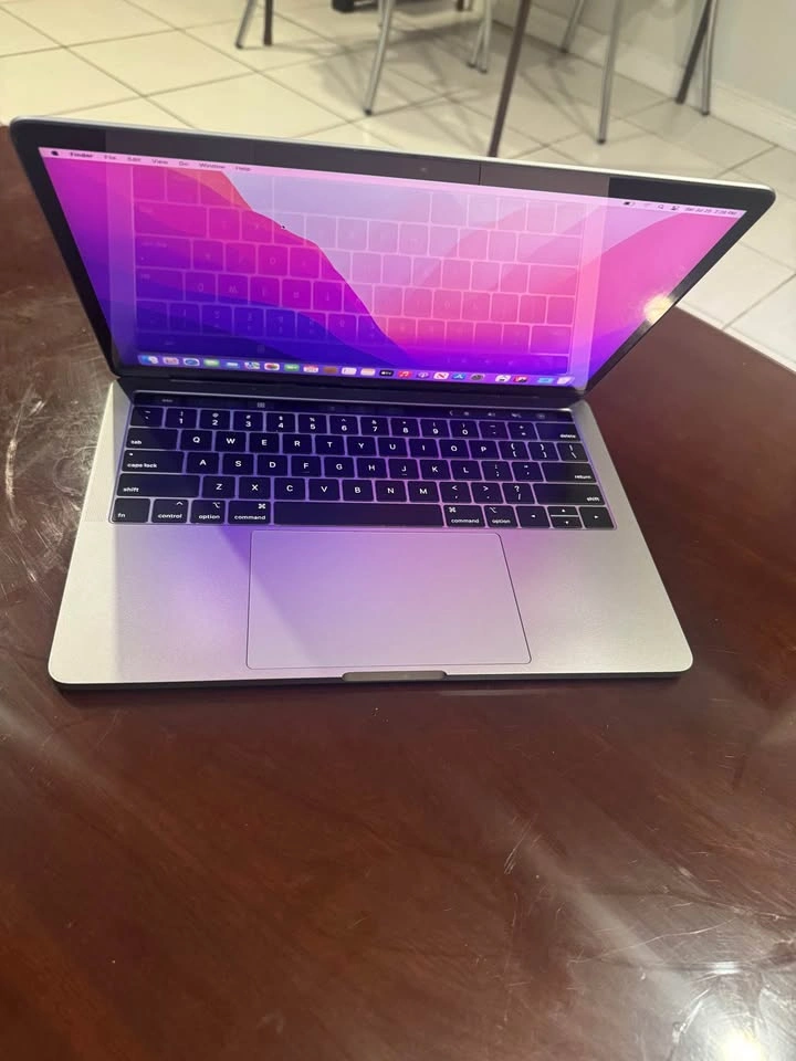 Macbook Pro 2019 13.3” Retina i5 8GB RAM 128GB Space Grey - photo 4