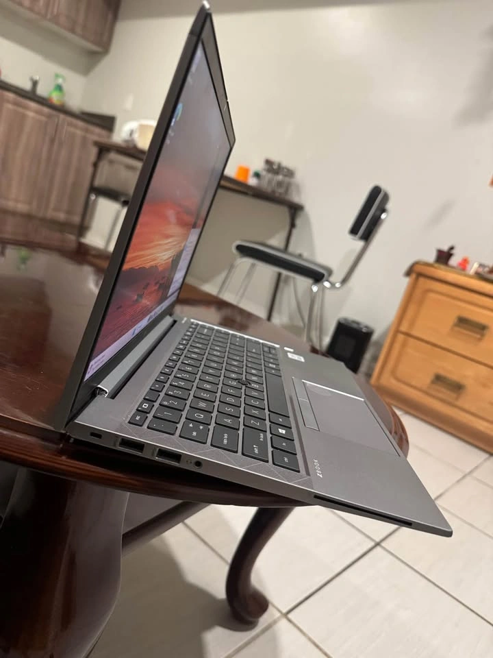 HP ZBook Firefly 14 G7 Mobile Workstation | i5 10210U | 8GB RAM - photo 4