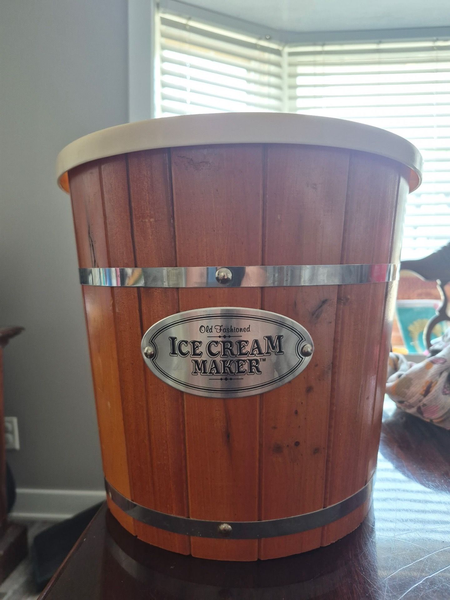 Nostalgia Ice Cream Maker