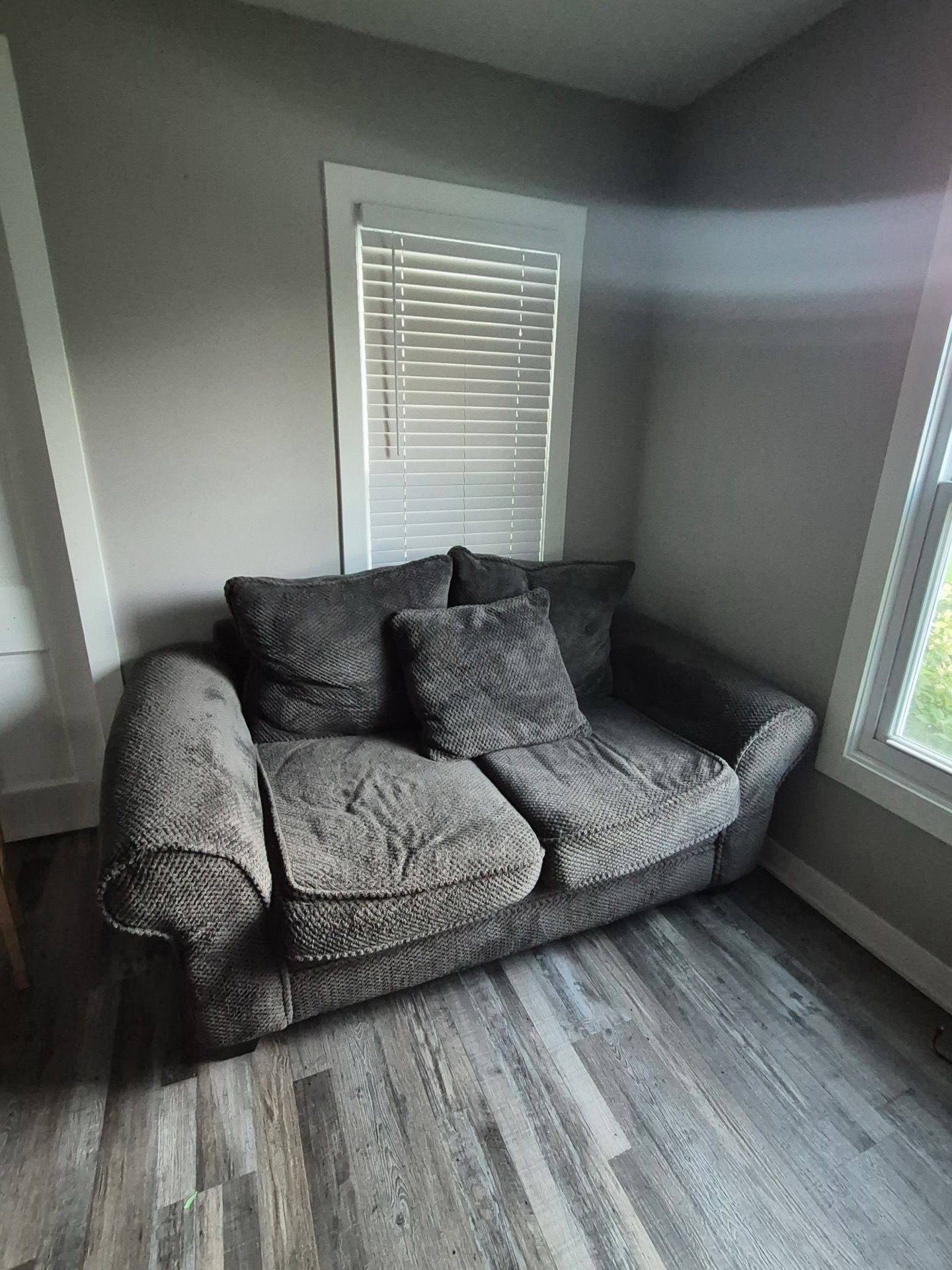 Couch set
