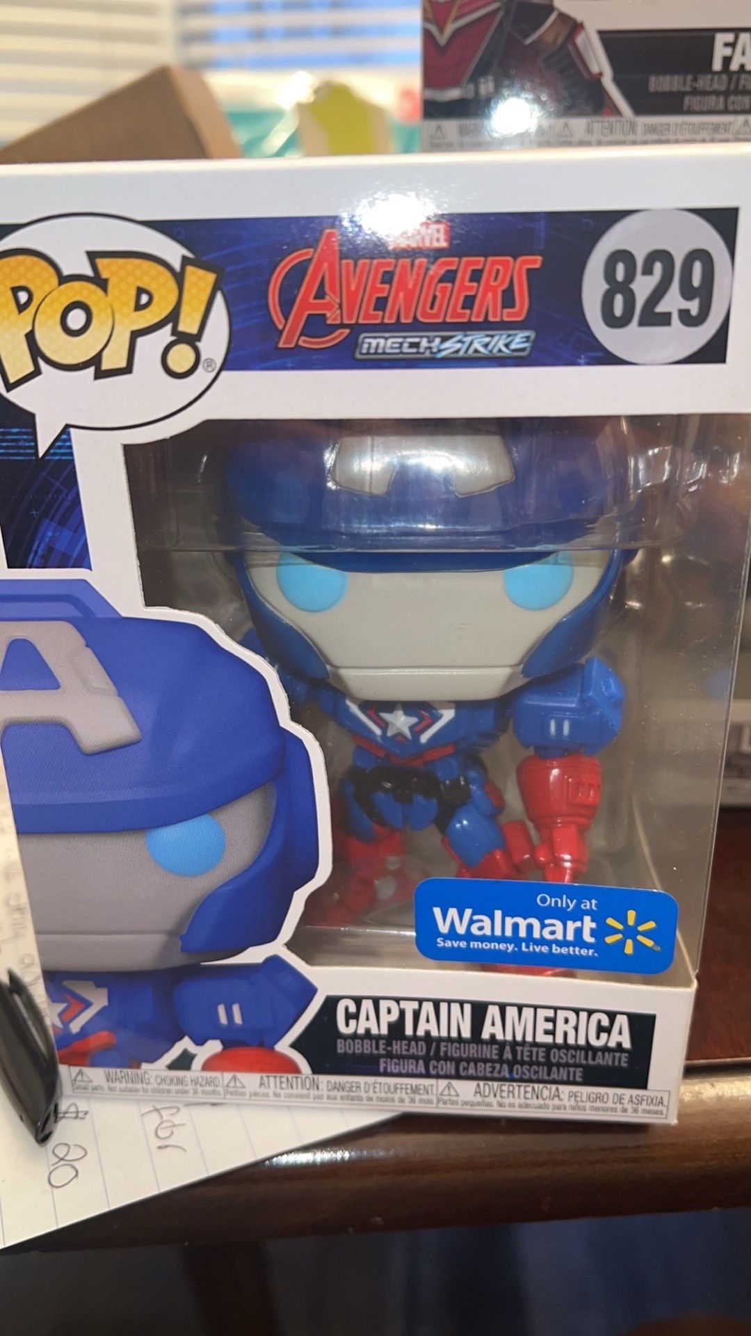 Funko pop captain America 829