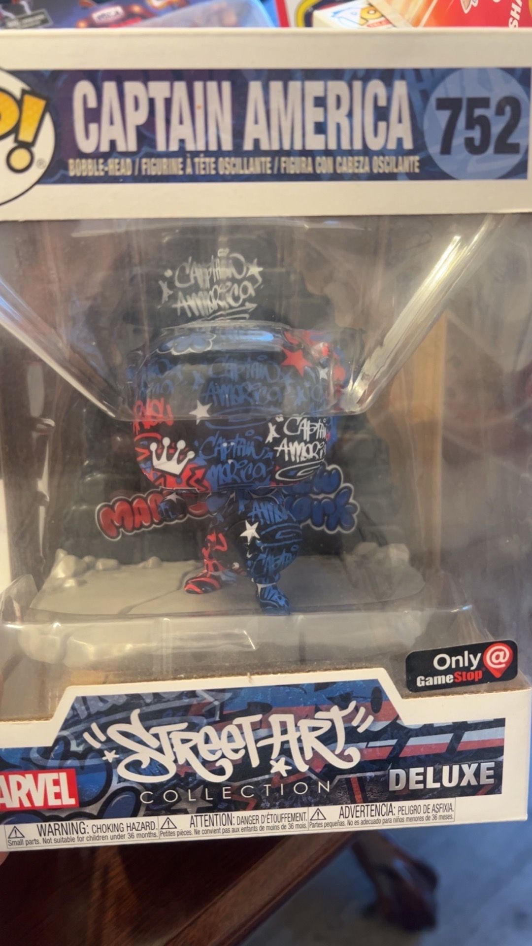 Funko pop captain America Street Art