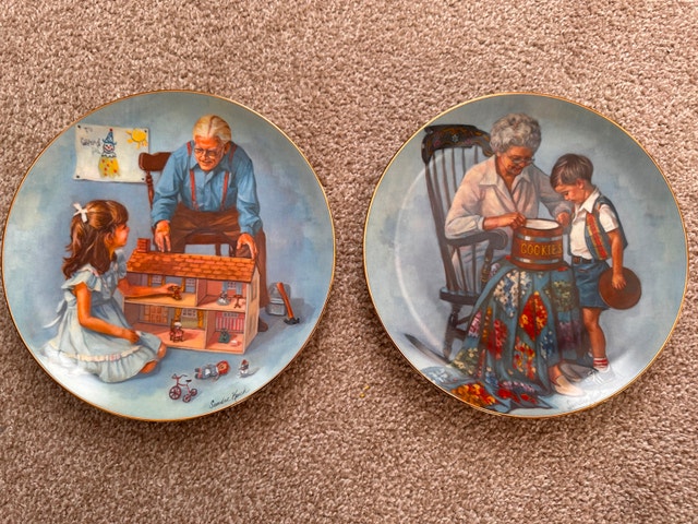 Sandra Kuck Reco Collection Decorative Plates