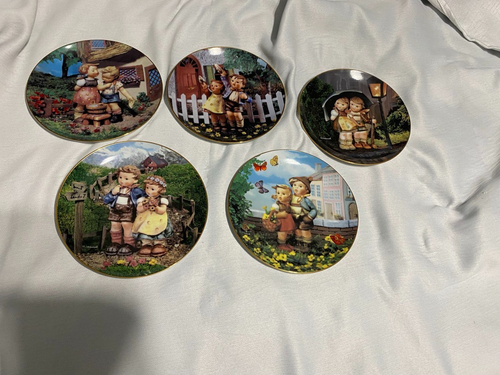Set of 5 M.I. Hummel Danbury Mint Collector Plates 1989