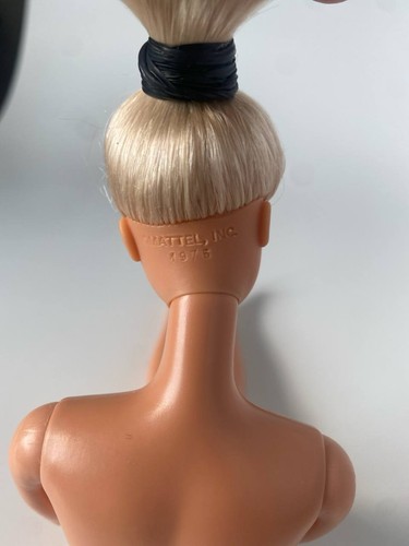 Vintage Barbie Doll Mattel 1976 Head 1966 Body Blonde Nude Loose - photo 5