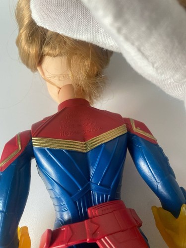 Hasbro Marvel Captain Marvel Cosmic Super Hero Doll 11.5" - photo 3