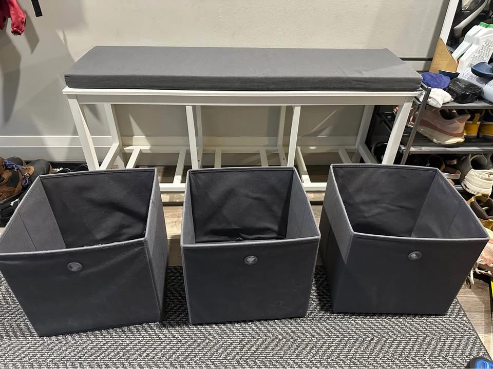 Entry storage bench with bins - photo 5