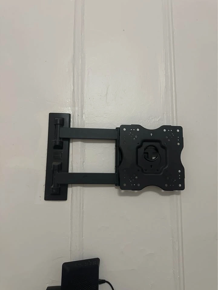 TV Wall Mount - photo 3